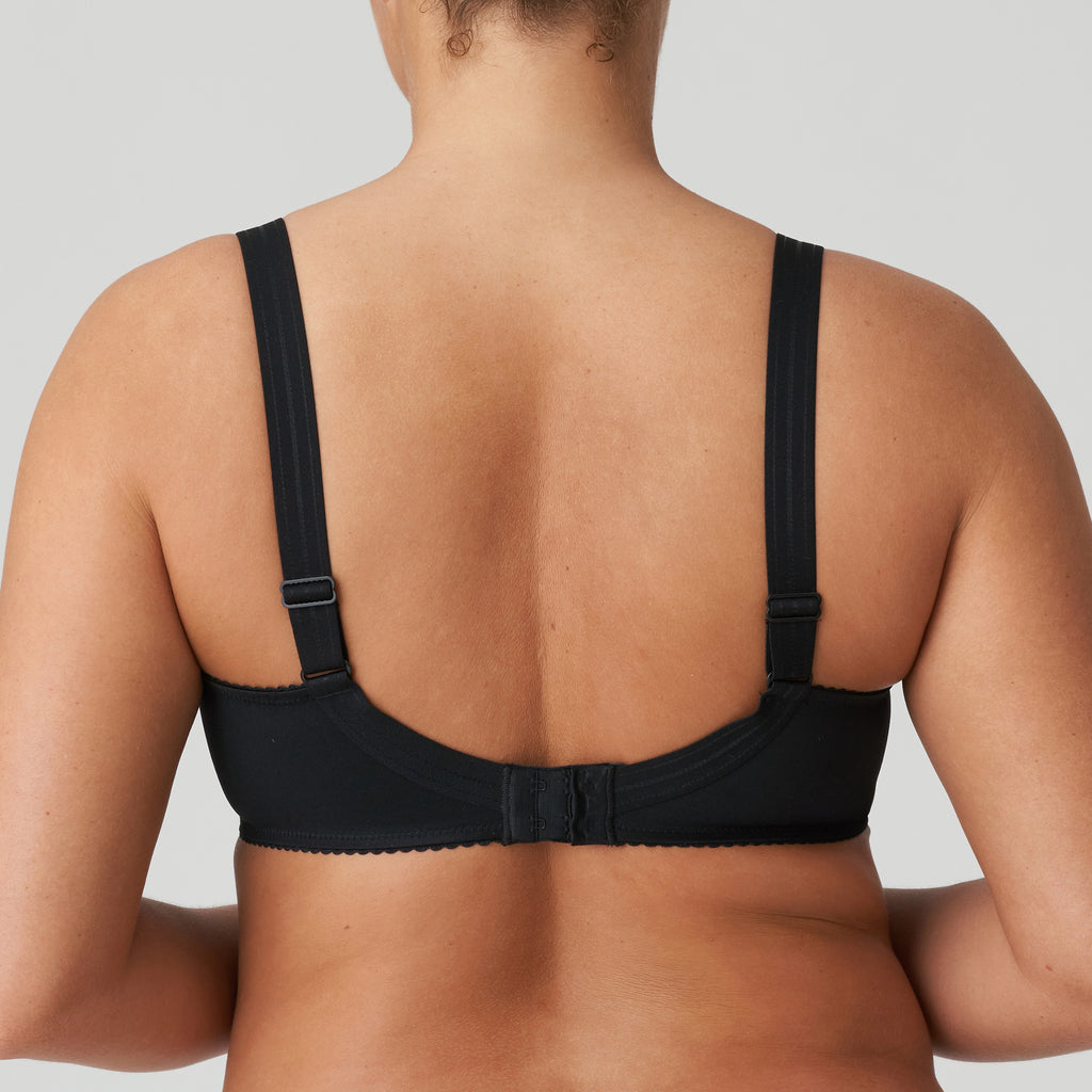 BH's zwart Prima Donna