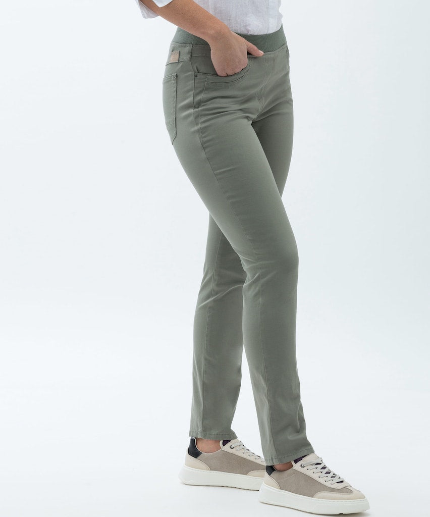 Enkelbroeken groen RAPHAELA by BRAX