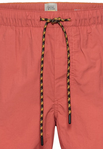 Shorten rood Camel active