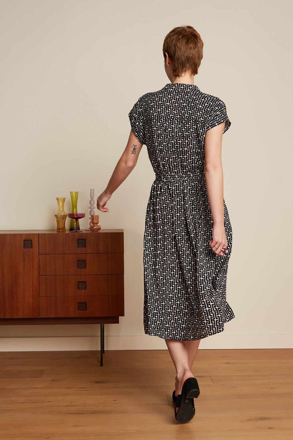 Jurken korte mouw zwart King Louie