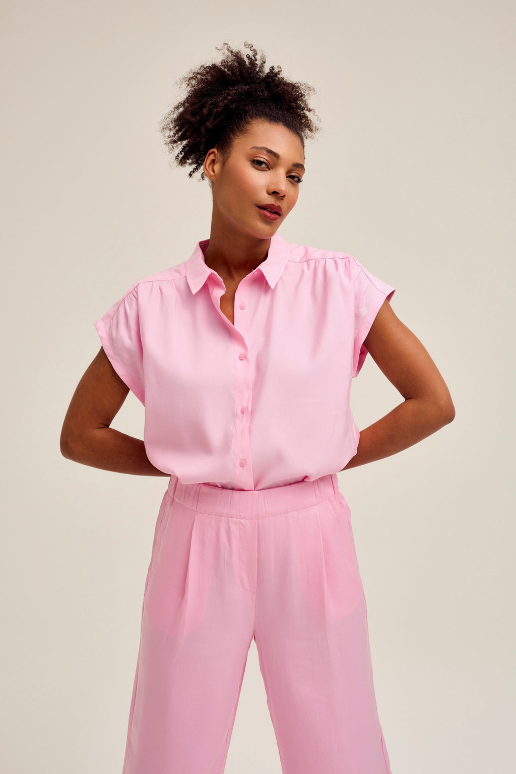 Blouses korte mouw roze CKS