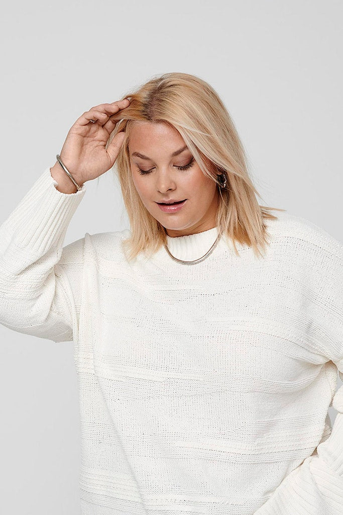 Pulls wit ONLY Carmakoma