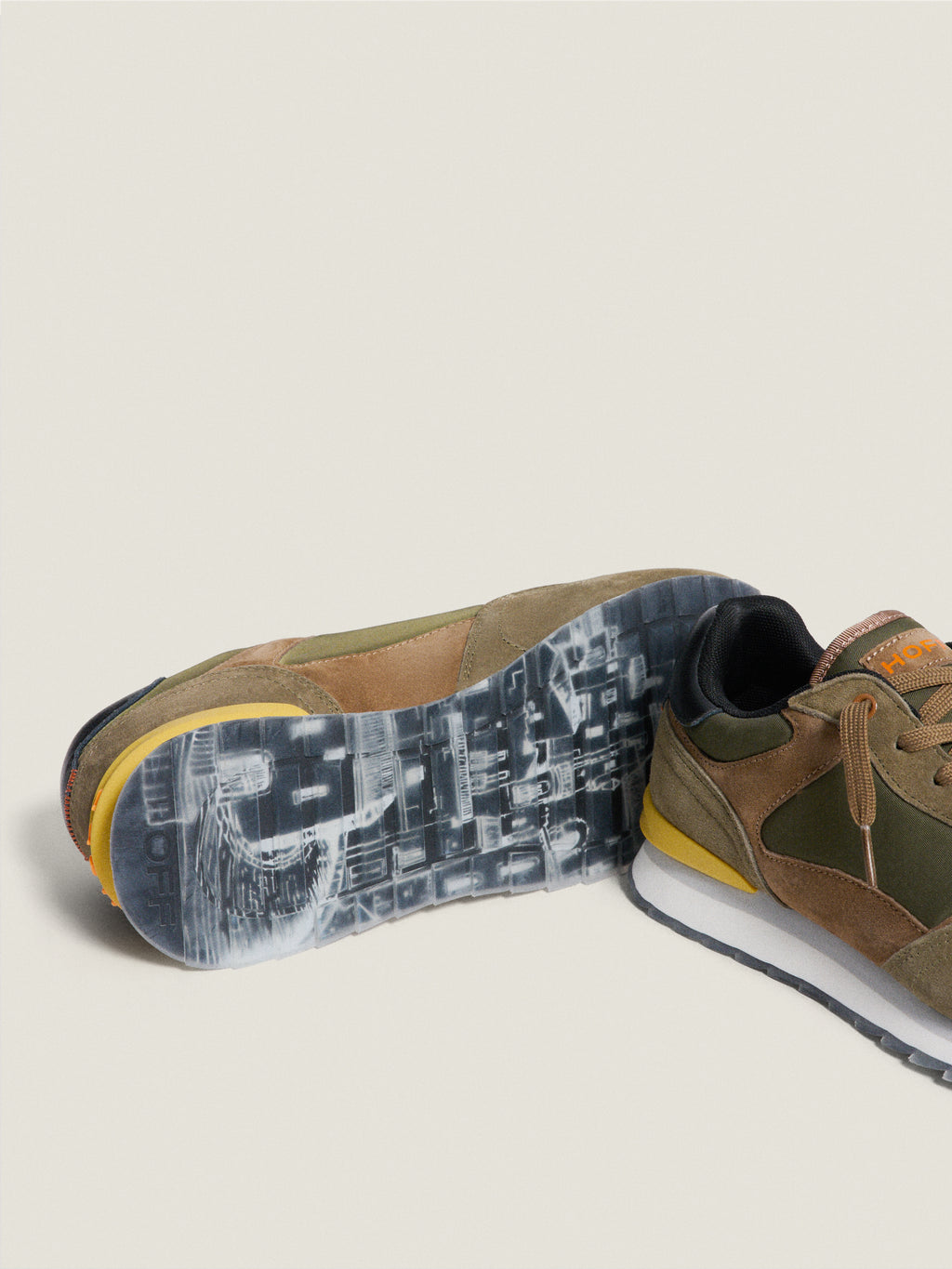 Sneakers multicolor HOFF