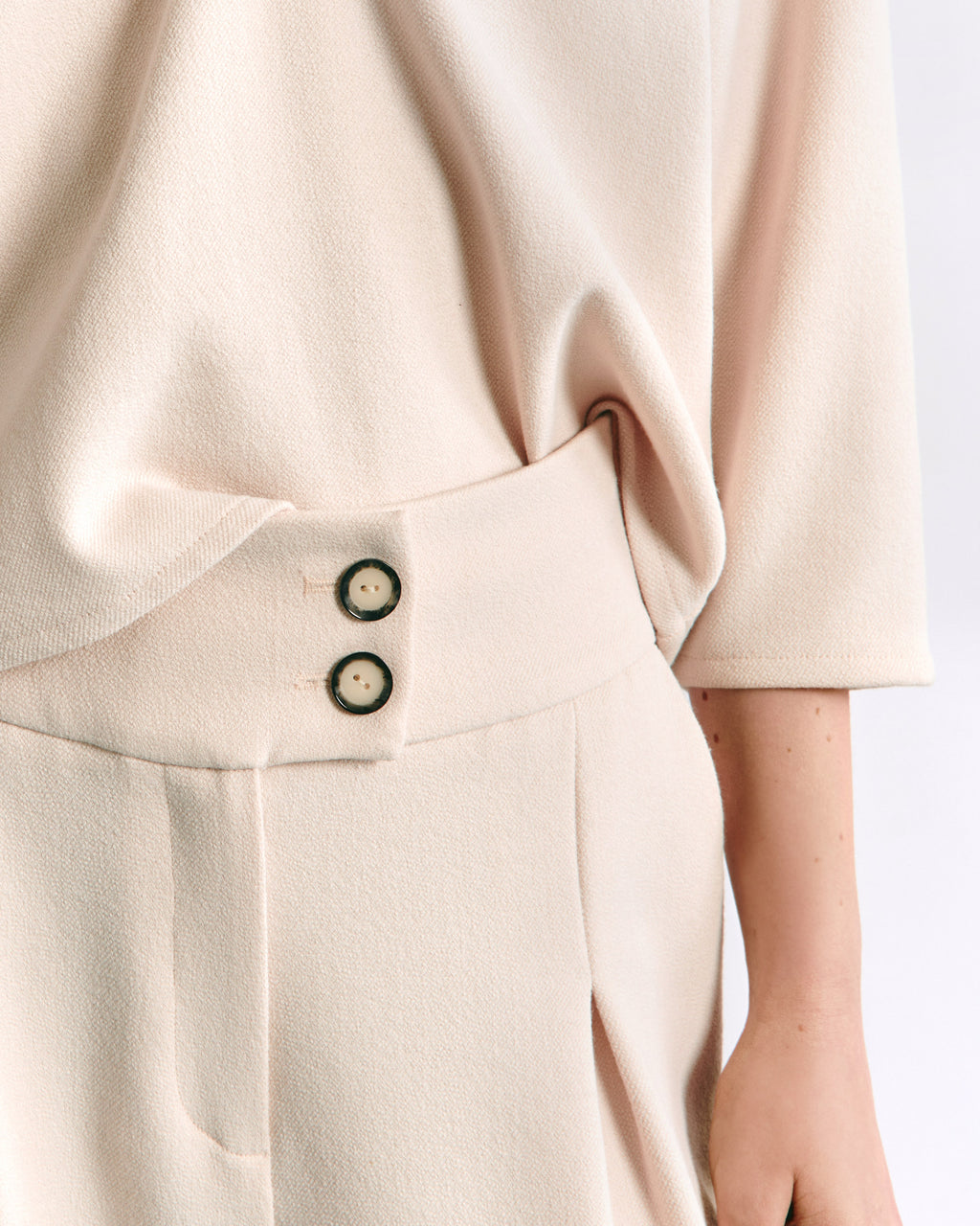 Broeken beige Julia June