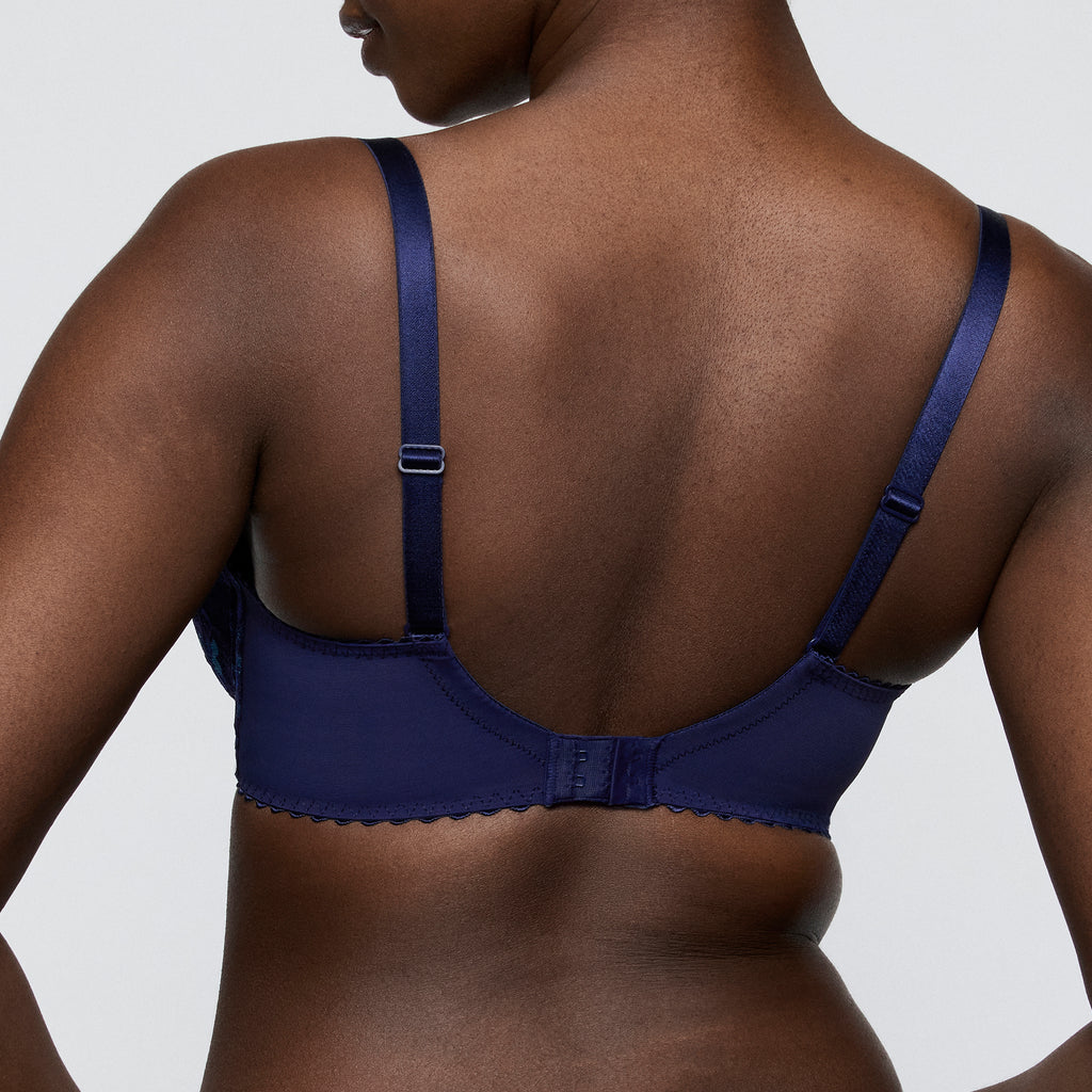 BH's blauw Prima Donna