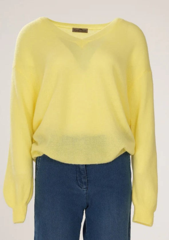 Pulls geel BLACK ROSE