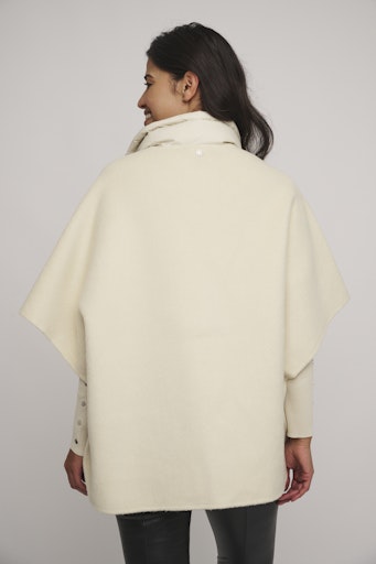 Poncho's beige Rino&Pelle