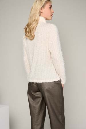 Pulls wit Marie Méro