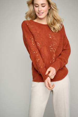 Pulls bruin Marie Méro