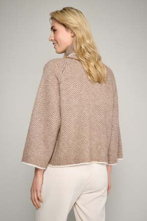 Pulls bruin Marie Méro