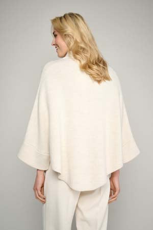 Poncho's wit Marie Méro
