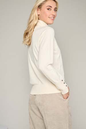 Pulls wit Marie Méro