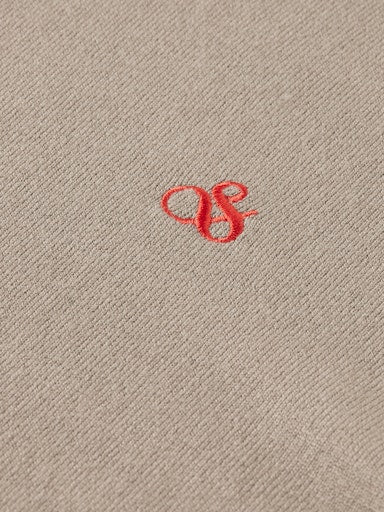 Pulls bruin Scotch & Soda