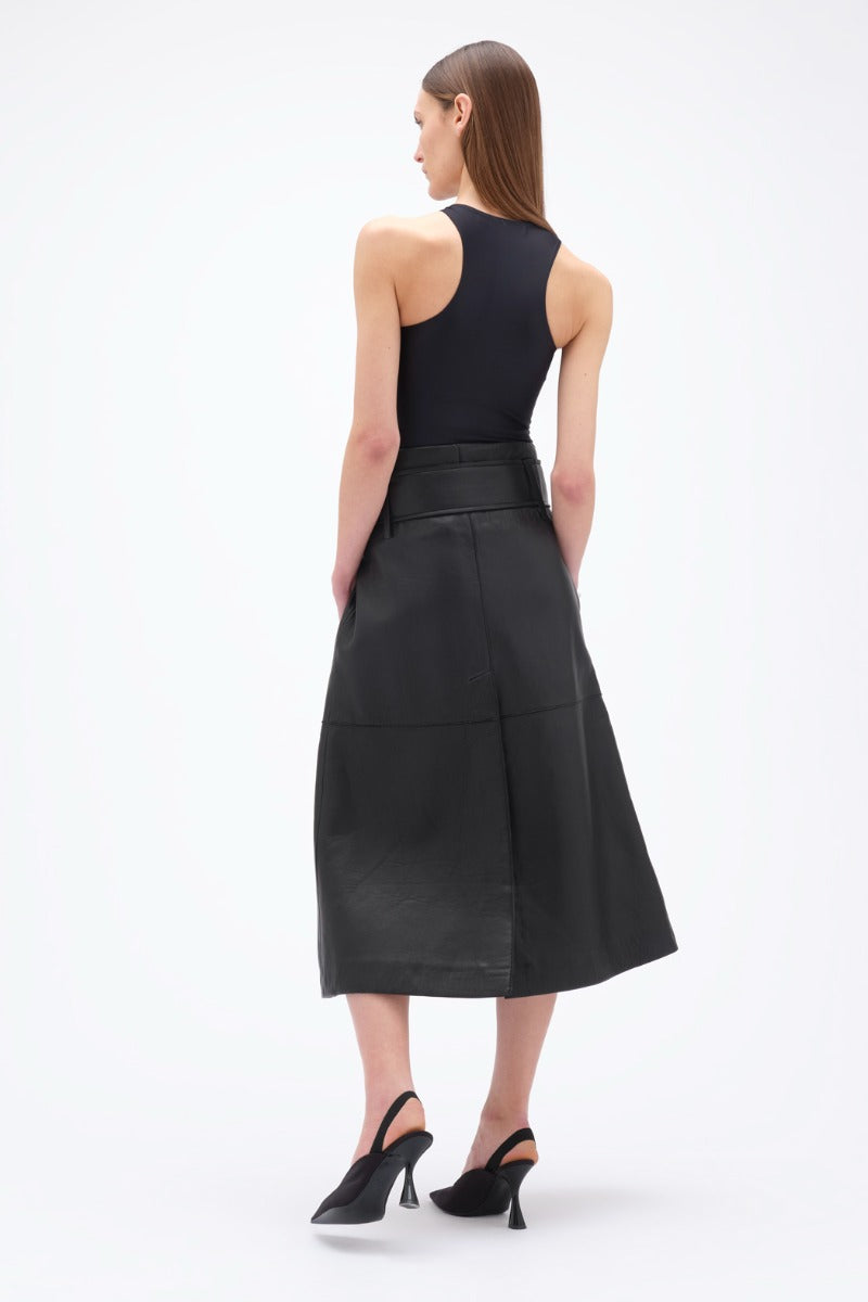 Body zwart REMAIN