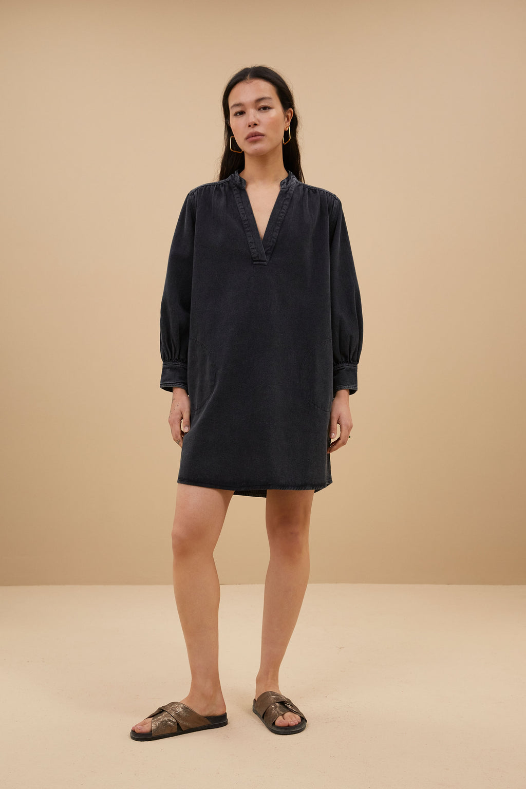 Jurken lange mouw zwart by-bar