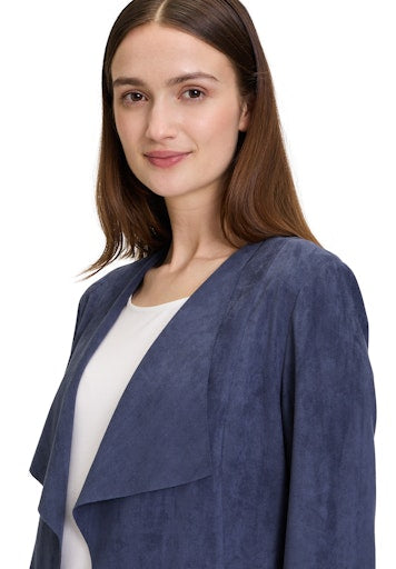 Blazers navy Betty Barclay