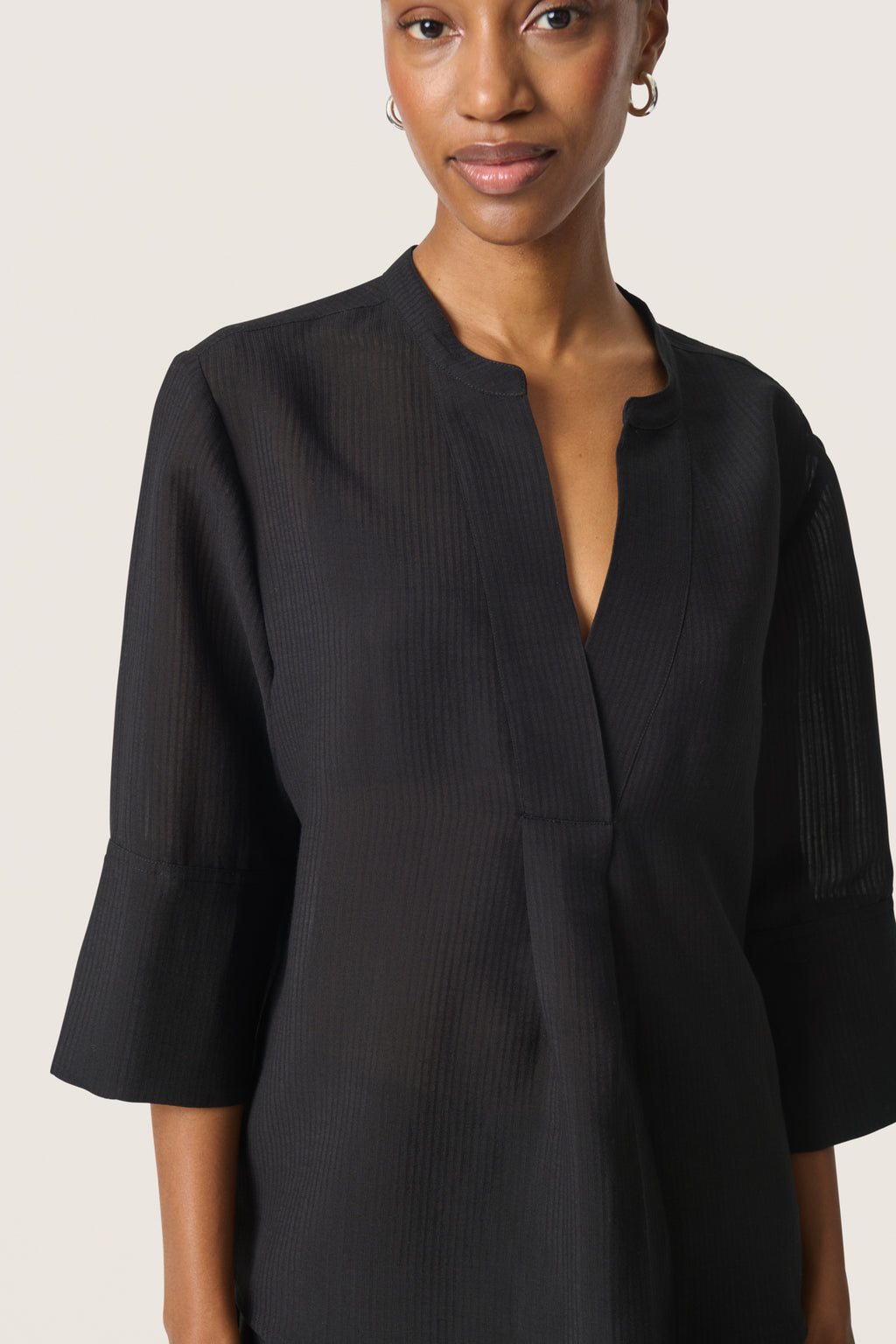 Blouses lange mouw zwart Soaked In Luxury