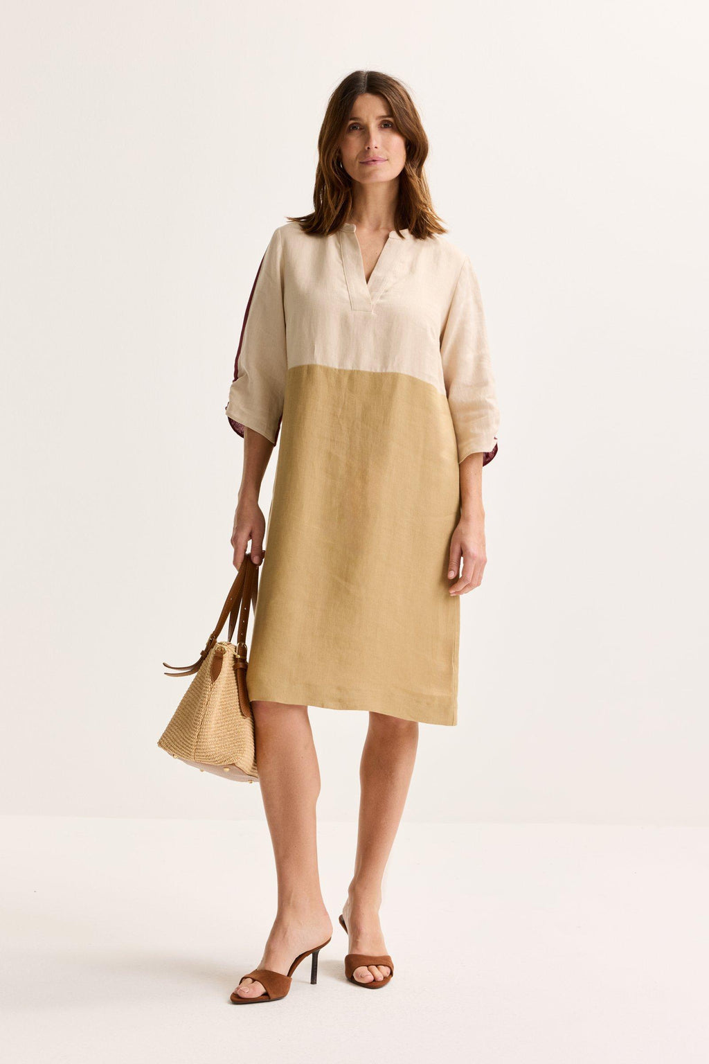 Jurken lange mouw bruin Mayerline