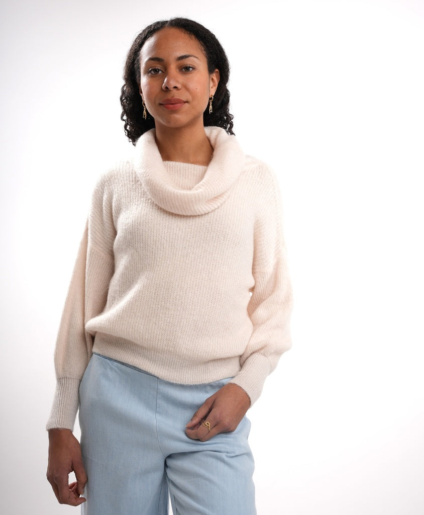 Pulls beige BLACK ROSE