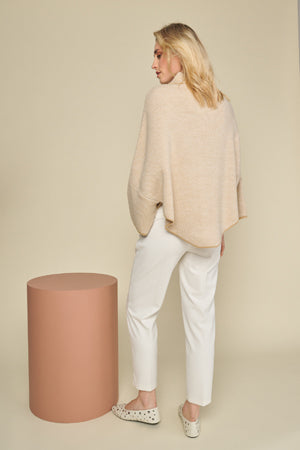 Poncho's beige Marie Méro