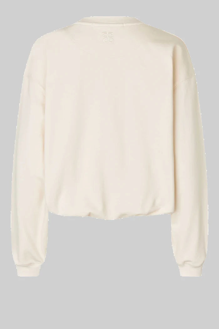 Sweaters wit Second Female