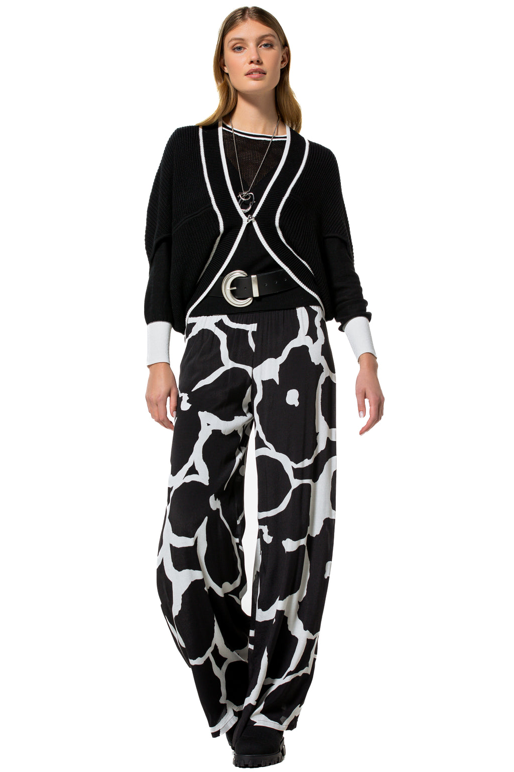 Pulls zwart Caroline Biss