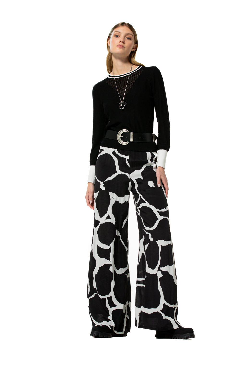Pulls zwart Caroline Biss