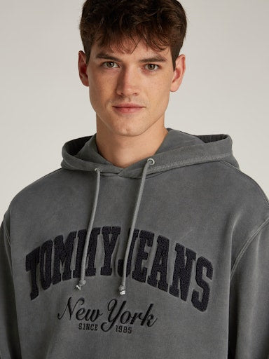 Sweaters zwart Tommy Jeans