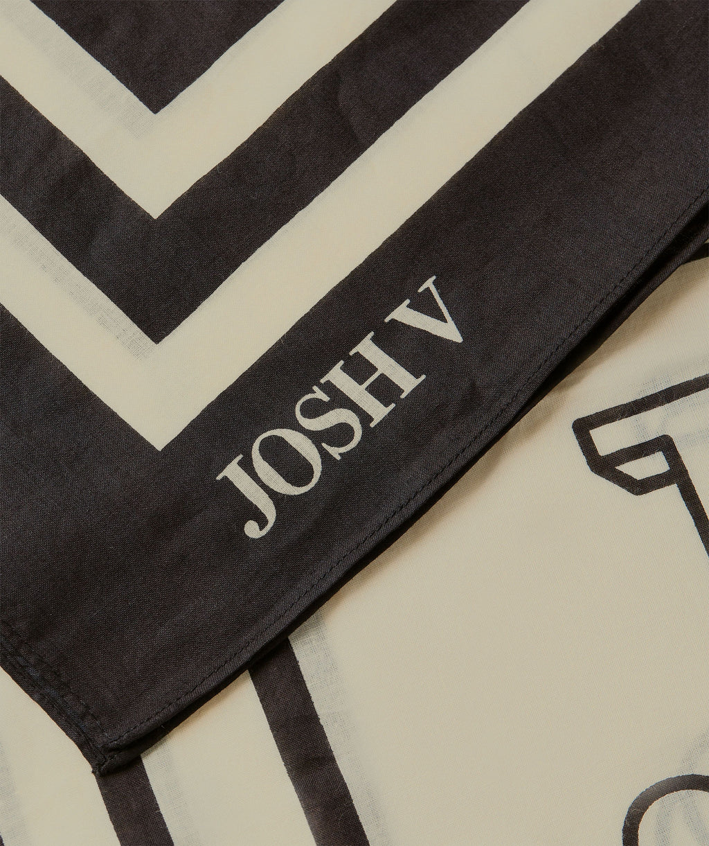 Sjaals beige JOSH V