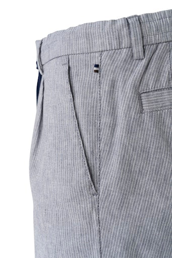 Shorten blauw Bugatti