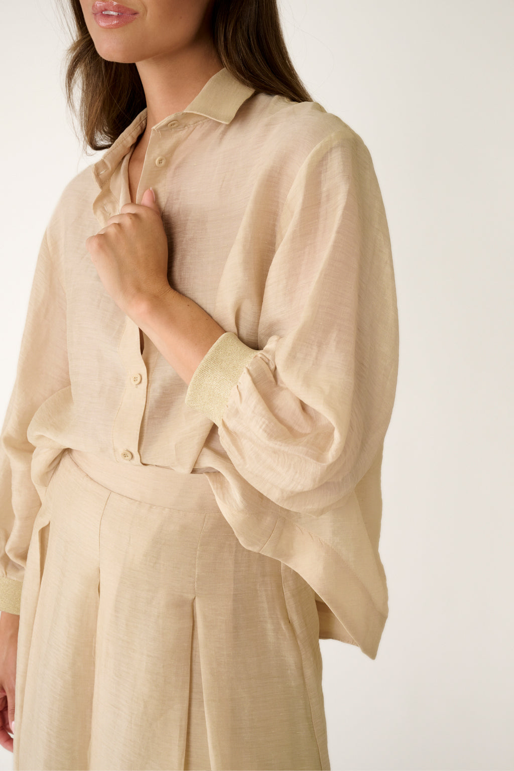 Blouses lange mouw beige Due Amanti