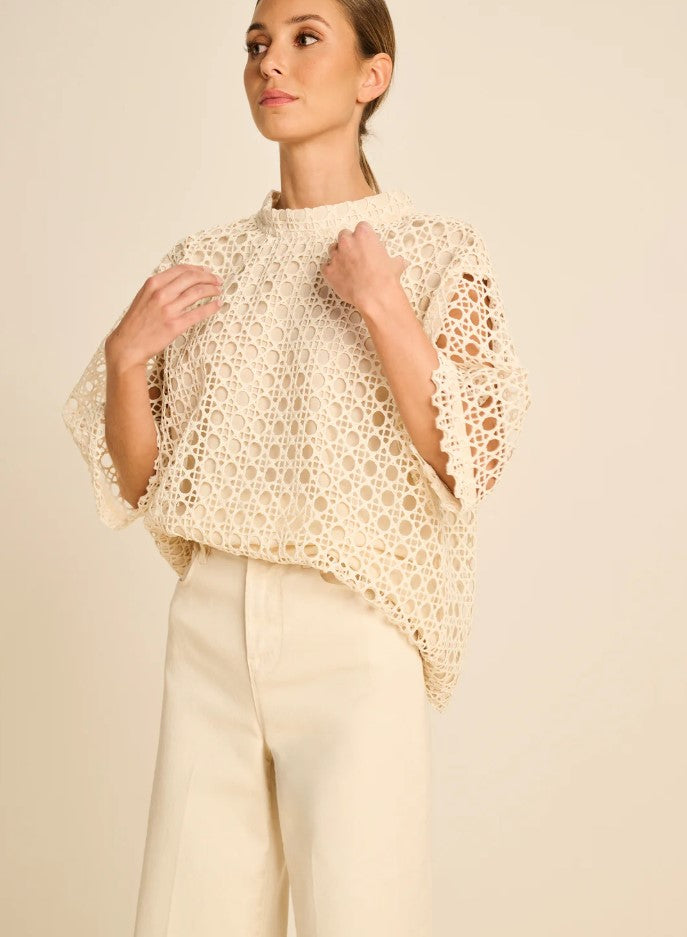 Blouses lange mouw beige March23
