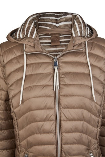 Jassen bruin Barbara Lebek