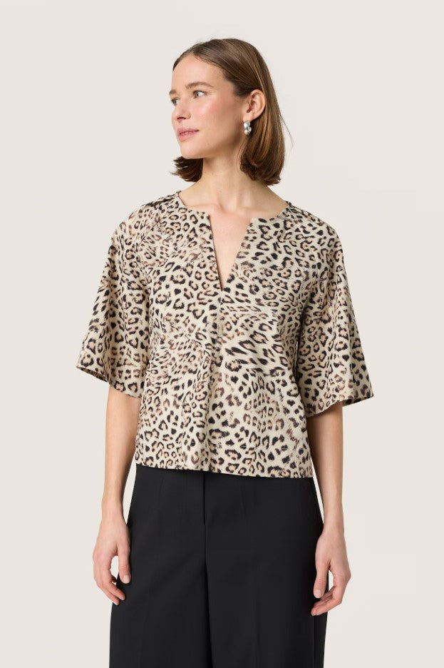 Blouses korte mouw beige Soaked In Luxury