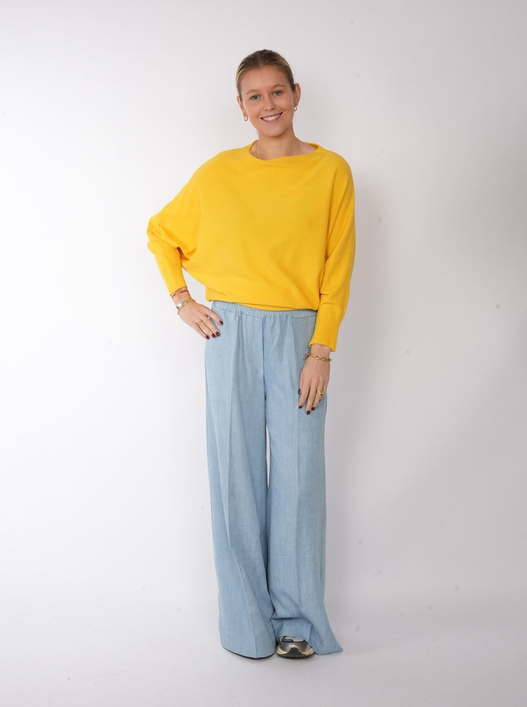 Pulls geel BLACK ROSE