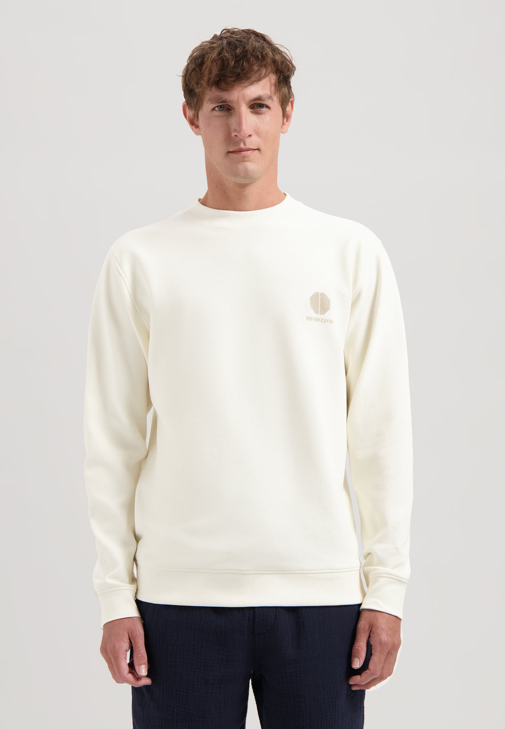Sweaters wit Dstrezzed