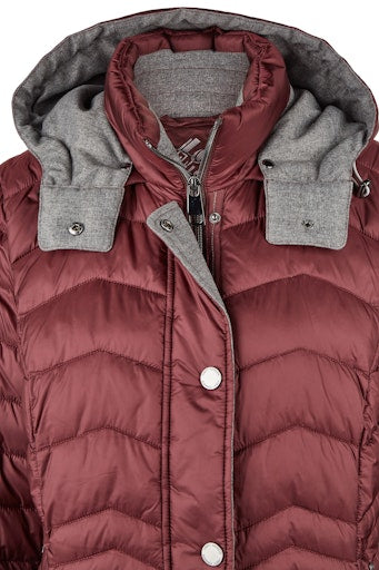 Jassen rood Barbara Lebek