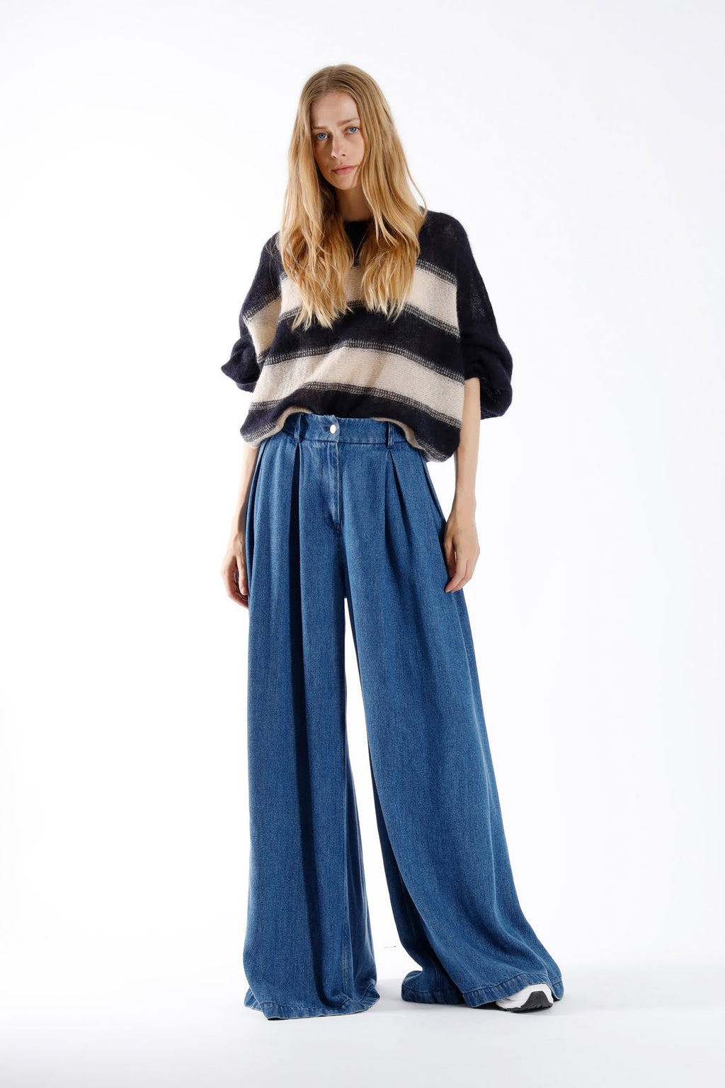 Pulls blauw Julia June