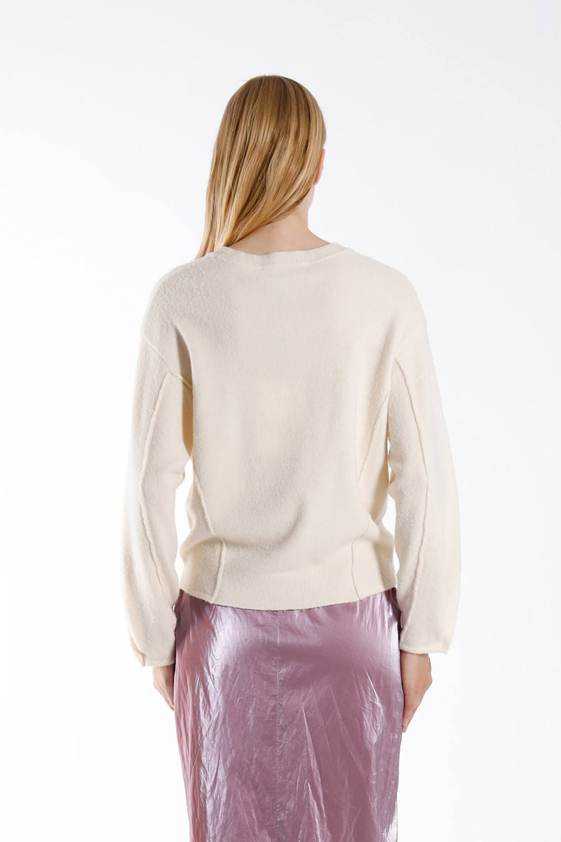 Pulls wit Julia June