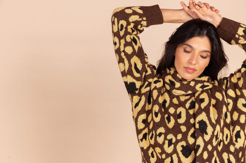 Sweaters bruin Four Roses