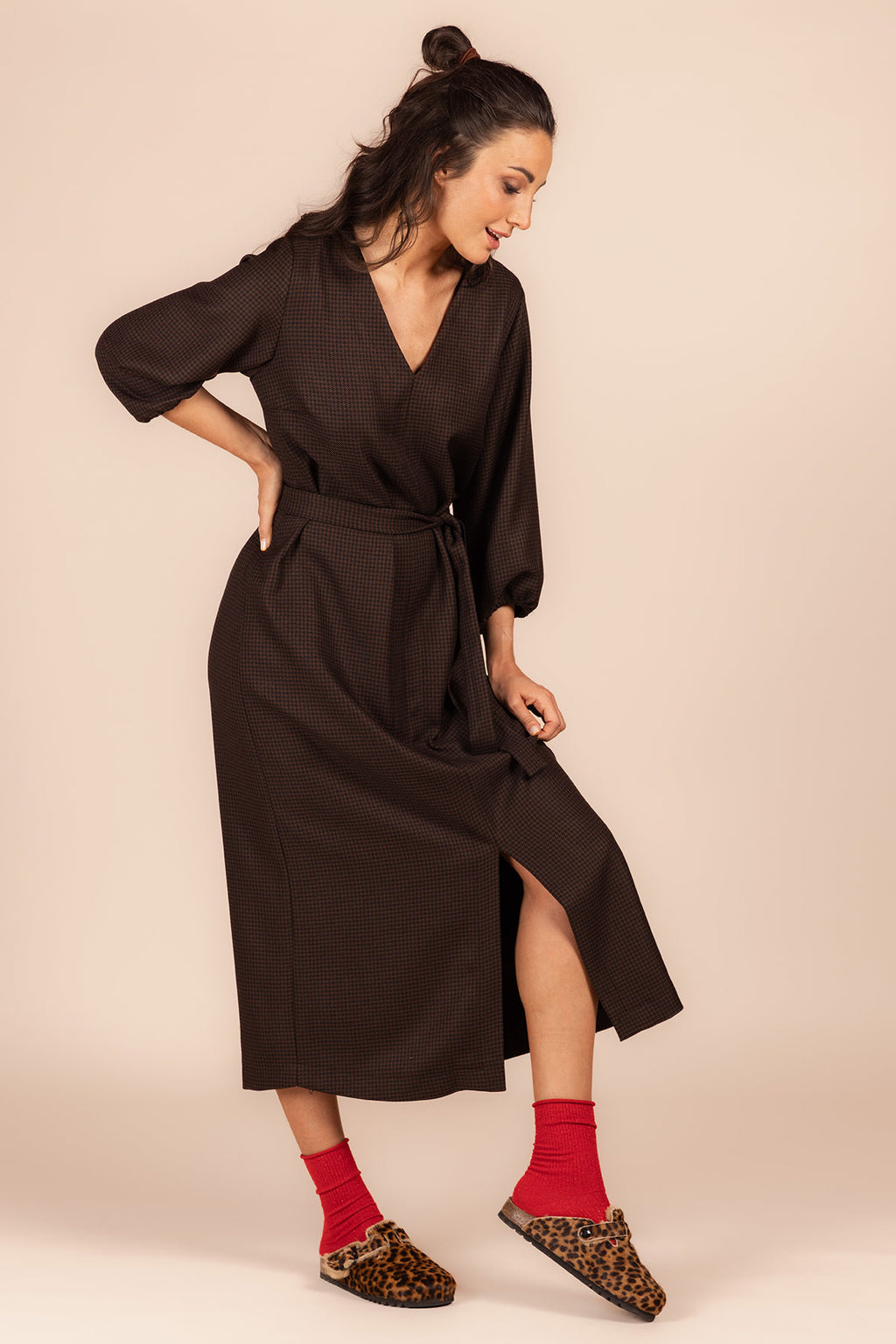 Jurken lange mouw bruin Four Roses