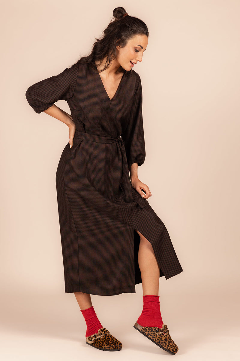 Jurken lange mouw bruin Four Roses