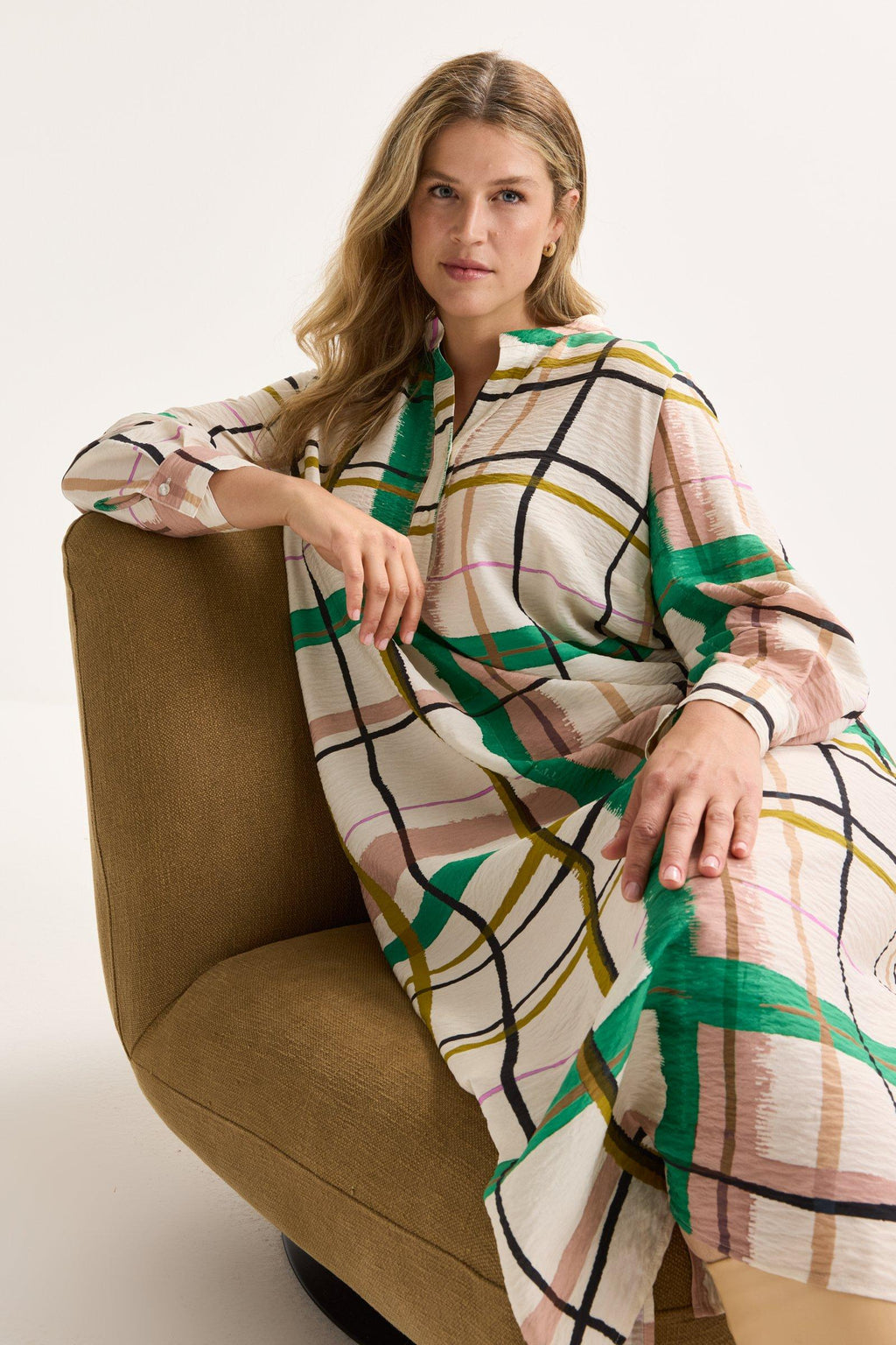 Jurken lange mouw beige Mayerline