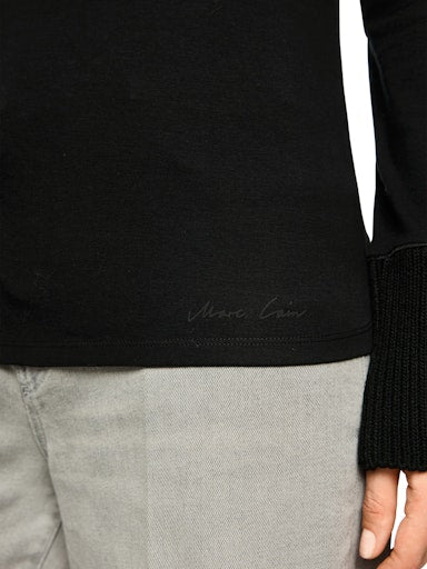 Pulls zwart Marc Cain