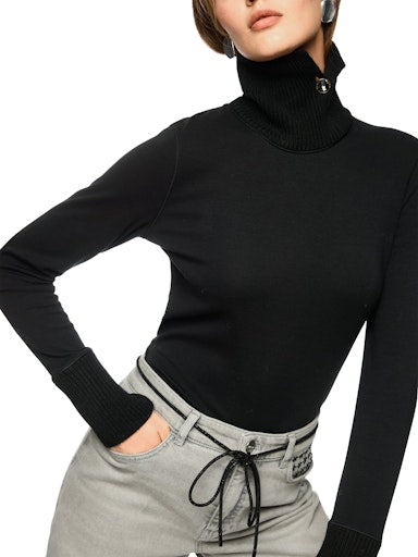 Pulls zwart Marc Cain