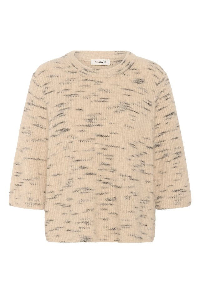 Pulls bruin Soaked In Luxury