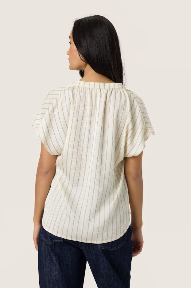 Blouses korte mouw beige Soaked In Luxury