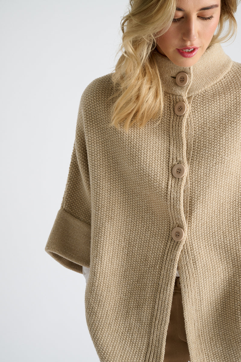 Poncho's beige Marie Méro