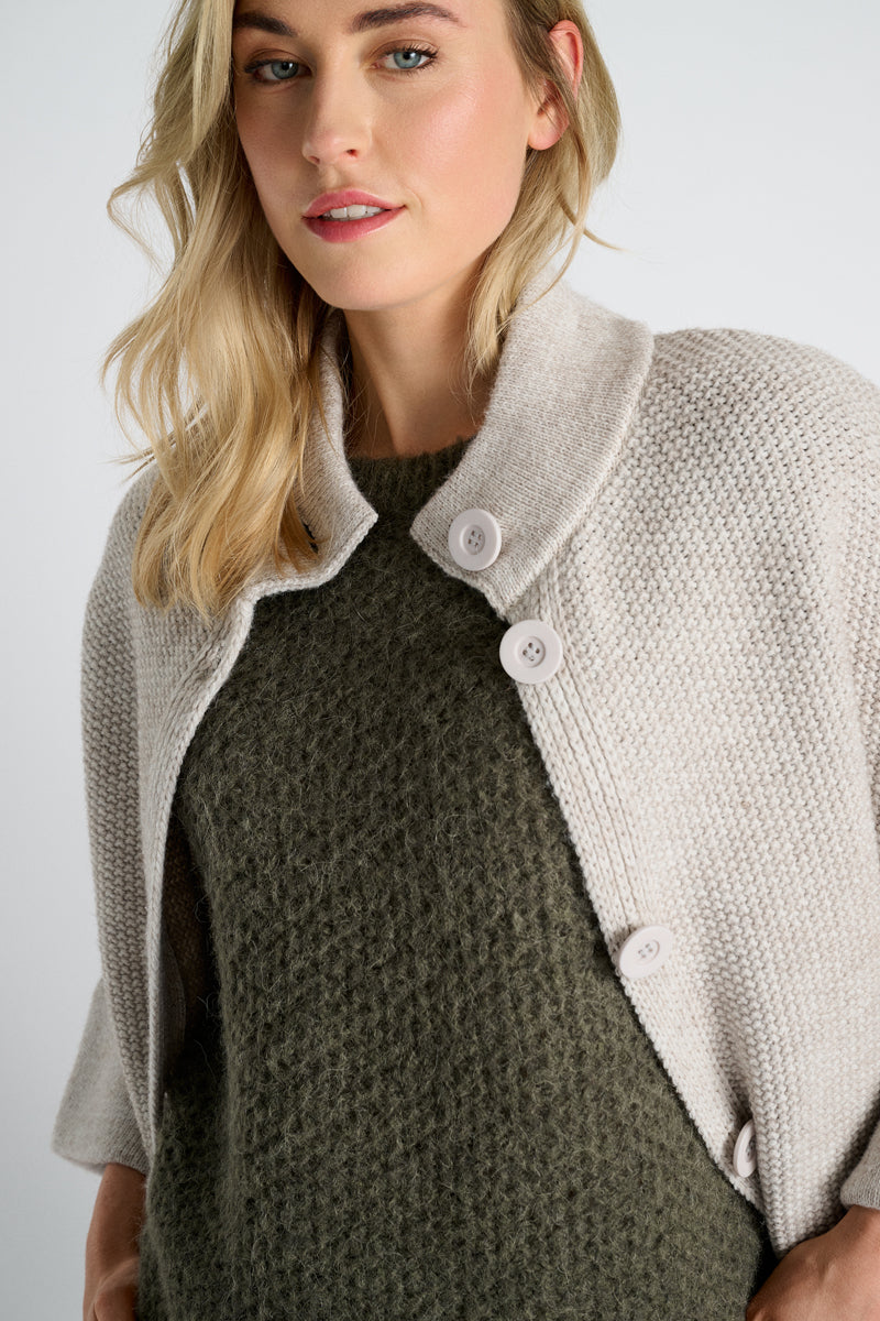 Poncho's multicolor Marie Méro