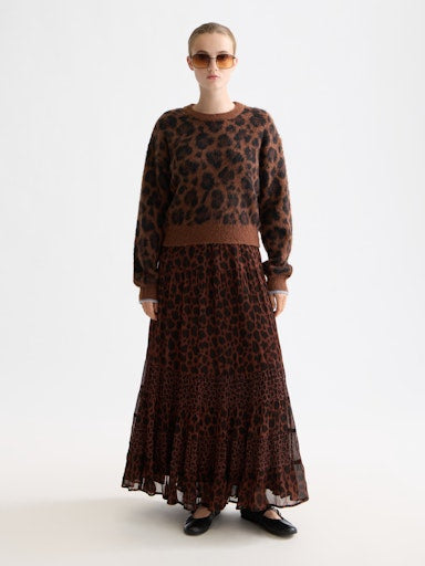 Pulls bruin Scotch & Soda